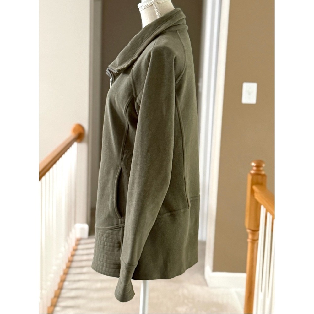 Lululemon Radiant Jacket II Heathered Fatigue Green Zip-Front Women's Jacket 10 - Picture 5 of 15